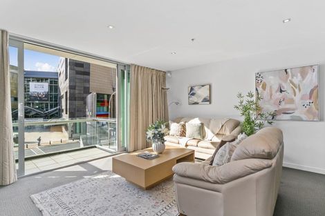 Photo of property in Portal Apartments, 2e/42 Cable Street, Te Aro, Wellington, 6011
