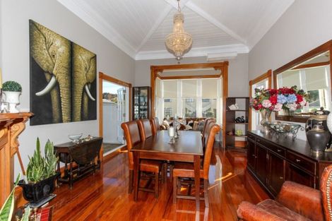 Photo of property in 12 Weymouth Street, New Plymouth, 4310