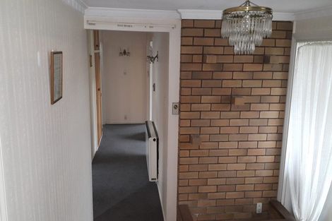 Photo of property in 210 Memorial Avenue, Burnside, Christchurch, 8053