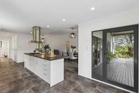 Photo of property in 327 Awai Road, Tarurutangi, New Plymouth, 4372