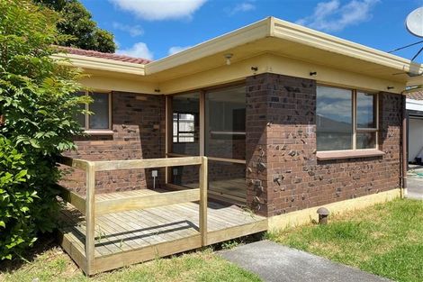 Photo of property in 2/107 Donovan Street, Blockhouse Bay, Auckland, 0600