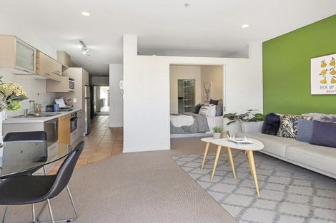 Photo of property in Atrium Towers, 7j/154 The Terrace, Wellington Central, Wellington, 6011