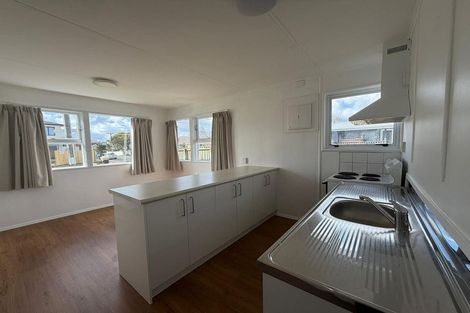 Photo of property in 76 Cambridge Terrace, Papatoetoe, Auckland, 2025
