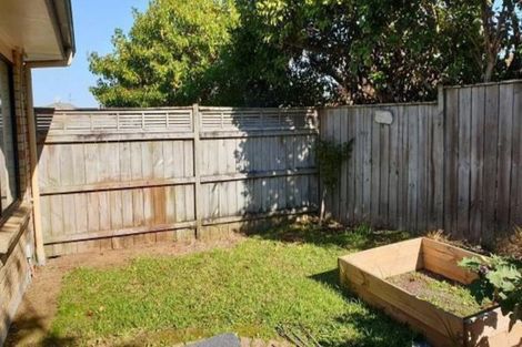 Photo of property in 11 Sandwick Drive, Weymouth, Auckland, 2103