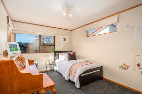 Photo of property in 11 Duval Grove, Tawa, Wellington, 5028
