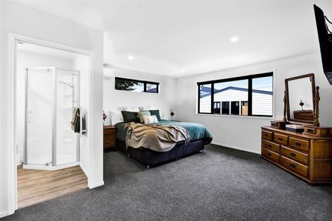 Photo of property in 369 Carrington Street, Upper Vogeltown, New Plymouth, 4310