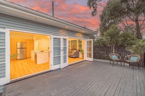 Photo of property in 119 Bowhill Road, New Brighton, Christchurch, 8083