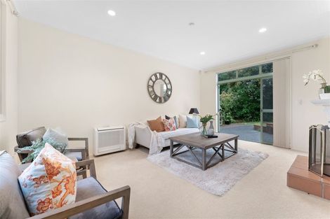 Photo of property in 19 Gilberd Place, Torbay, Auckland, 0630