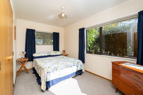Photo of property in 2 Hunters Hill, Havelock North, 4130
