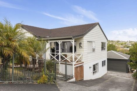 Photo of property in 9 Montclair Rise, Browns Bay, Auckland, 0630