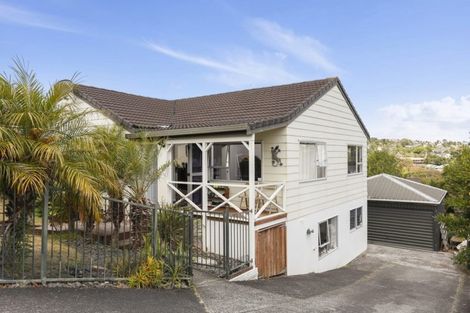 Photo of property in 9 Montclair Rise, Browns Bay, Auckland, 0630