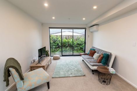 Photo of property in 11/27 Main Road, Wainuiomata, Lower Hutt, 5014