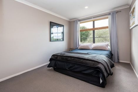 Photo of property in 29a Advene Road, Cockle Bay, Auckland, 2014