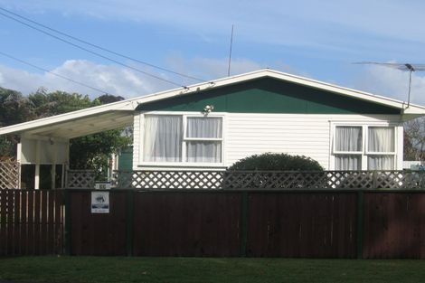 Photo of property in 33 Smiths Avenue, Papakura, 2110