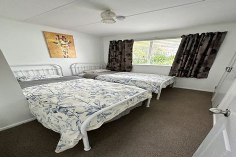 Photo of property in 25 Clapham Grove, Stokes Valley, Lower Hutt, 5019