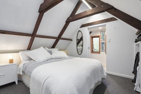 Photo of property in 43 West Lynn Road, Titirangi, Auckland, 0604