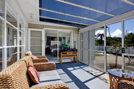 Photo of property in 8 Mahoe Street, Strandon, New Plymouth, 4312