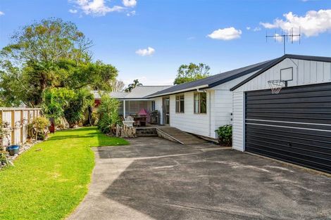 Photo of property in 5 South Road, Waipu, 0510