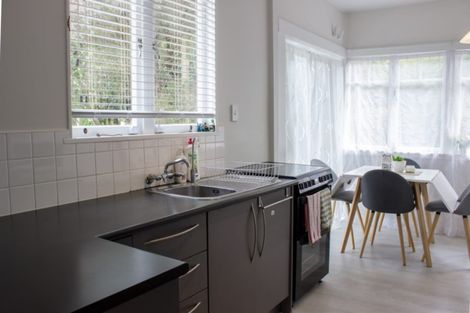 Photo of property in 2/47 Mildmay Road, Henderson, Auckland, 0610