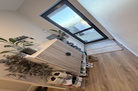Photo of property in 309 Don Buck Road, Massey, Auckland, 0614
