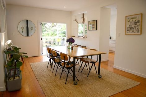 Photo of property in 755 West Coast Road, Oratia, Auckland, 0604