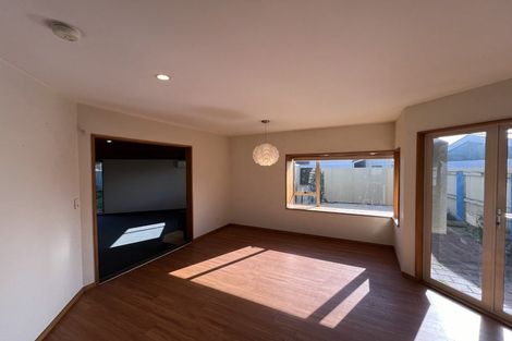 Photo of property in 33 Veitches Road, Casebrook, Christchurch, 8051