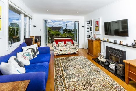 Photo of property in 2 Leander Road, Bayswater, Auckland, 0622