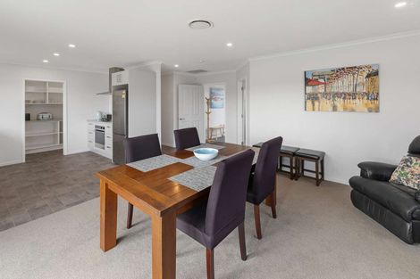 Photo of property in 28 Magnolia Crescent, Tawhero, Whanganui, 4501