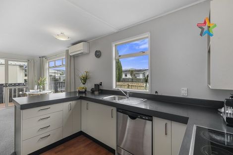 Photo of property in 2/30 Awamutu Grove, Waiwhetu, Lower Hutt, 5010