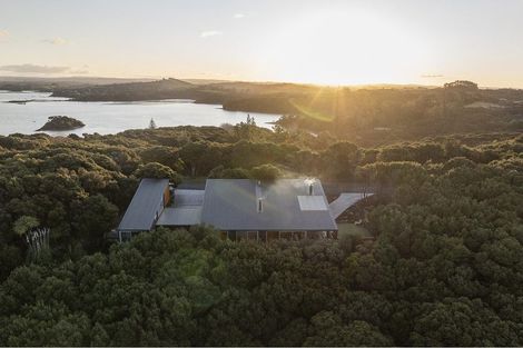 Photo of property in 3 Bush Point Road, Kerikeri, 0294