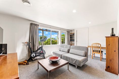 Photo of property in 300 Whangaparaoa Road, Stanmore Bay, Whangaparaoa, 0932