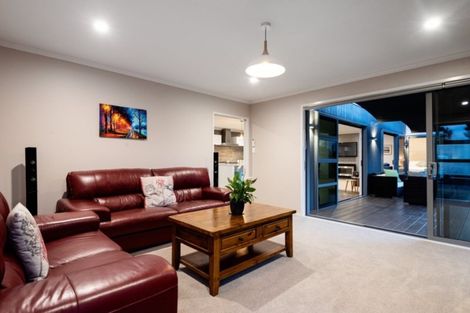 Photo of property in 63 Benmore Crescent, Pyes Pa, Tauranga, 3112