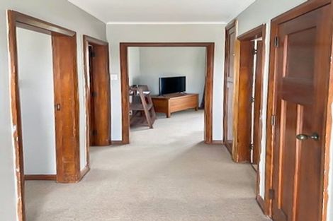 Photo of property in 16 Bell Street, Marton, 4710