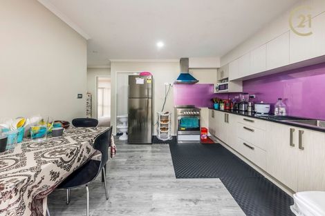 Photo of property in 14 Koroheke Road, Takanini, 2110