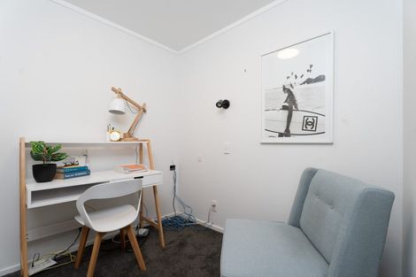 Photo of property in 50 Exploration Way, Whitby, Porirua, 5024