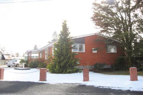 Photo of property in 1 Jollie Road, Twizel, 7901