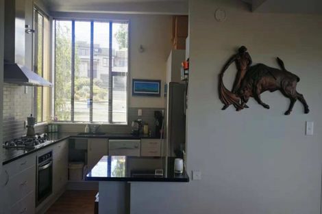 Photo of property in 131 West Harbour Drive, West Harbour, Auckland, 0618