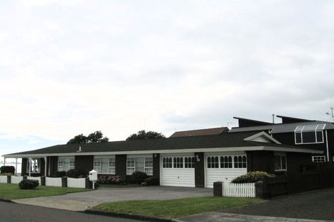 Photo of property in 1 Seaway Terrace, Otumoetai, Tauranga, 3110
