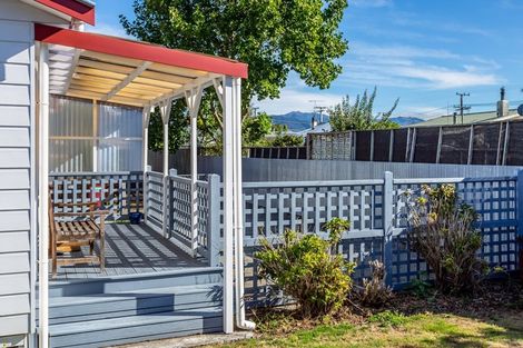 Photo of property in 1c Garrison Street, Carterton, 5713