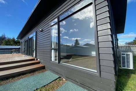 Photo of property in 100a Goldfinch Street, Ohakune, 4625