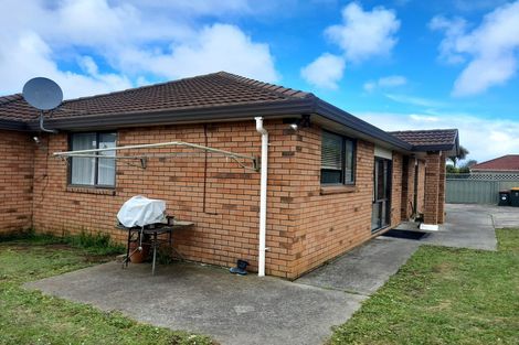 Photo of property in 10 Waldos Way, Mangere, Auckland, 2022