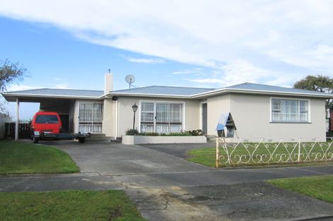 Photo of property in 22 Battersea Place, Roslyn, Palmerston North, 4414