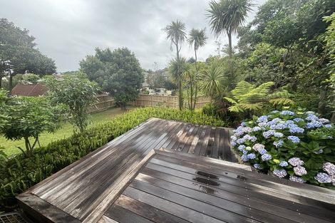 Photo of property in 14 Mark Edward Drive, Half Moon Bay, Auckland, 2012