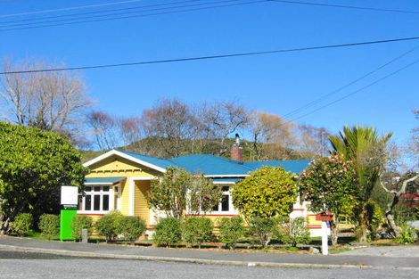 Photo of property in 24 Puketahi Street, Greymouth, 7805