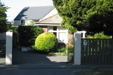 Photo of property in 396 Memorial Avenue, Burnside, Christchurch, 8053