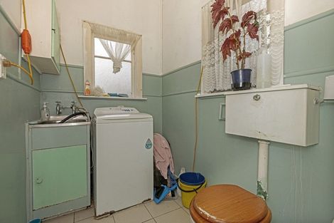 Photo of property in 14 Cochrane Street, Elgin, Gisborne, 4010