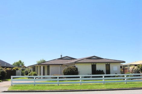 Photo of property in 242 West Belt, Rangiora, 7400