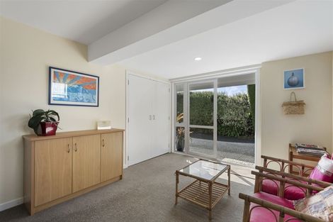 Photo of property in 6a Pupuke Road, Hillcrest, Auckland, 0627