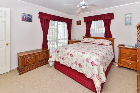 Photo of property in 36 Stewart Gibson Place, Manurewa, Auckland, 2105