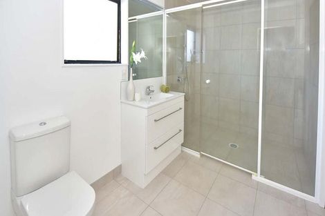 Photo of property in 11a Pine Road, Orewa, 0931